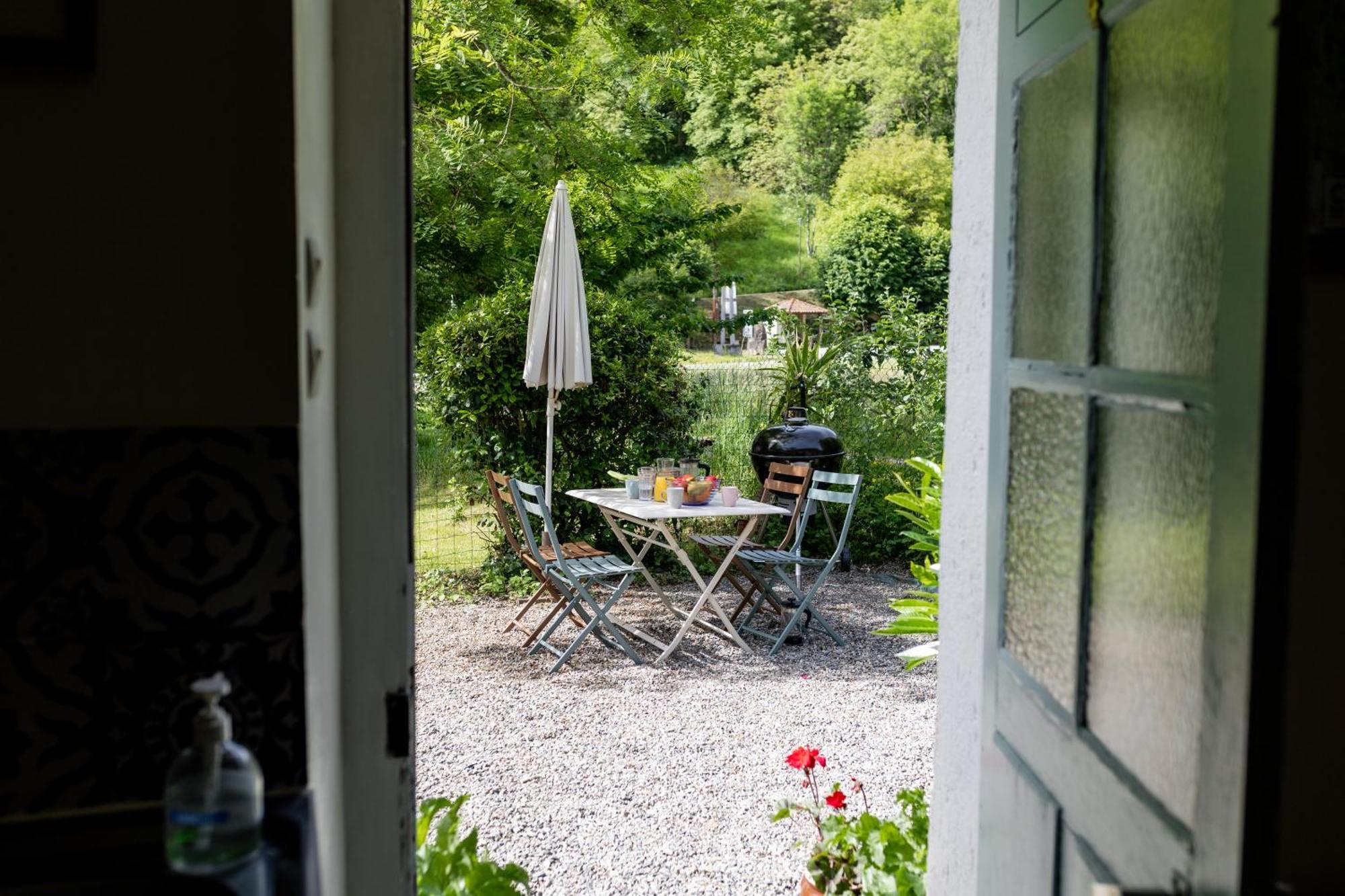 Gites Libellule Aleu Extérieur photo